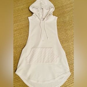 Pullover Vest